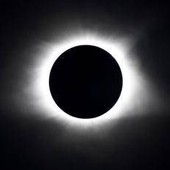 Eclissi, ecco dove si vedrà meglio in Italia e con il buio lo spettacolo delle 'stelle cadenti' Eclissi, ecco dove si vedrà meglio in Italia e con il buio lo spettacolo delle 'stelle cadenti'