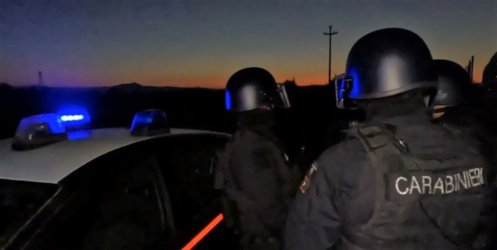 Camorra, sei arresti per estorsioni nel casertano