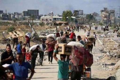 Gaza, negoziati per la pace al via in Egitto. Trump: &quot;Agire in fretta o sarà un massacro&quot;