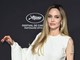 Angelina Jolie compie 50 anni, dal film mancato con gli 883 a icona mondiale