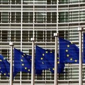 Caro energia, mediazione dei leader Ue dopo lunga trattativa: "Preservare Ets tutelando competitività"