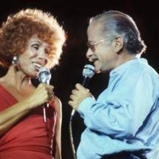 Vanoni, un matrimonio (breve) e amori tormentati: la vita sentimentale di Ornella