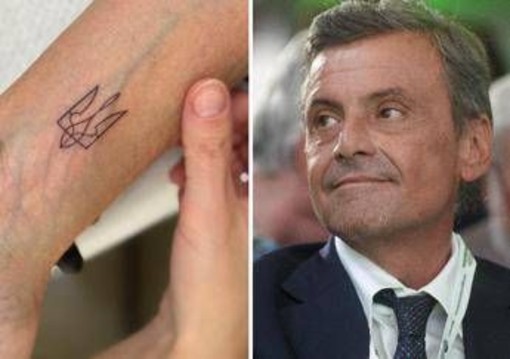 Calenda e il tatuaggio per l'Ucraina, la foto su X Calenda e il tatuaggio per l'Ucraina, la foto su X