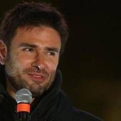 Alessandro Di Battista, come sta dopo l’operazione: è sedato e in terapia intensiva