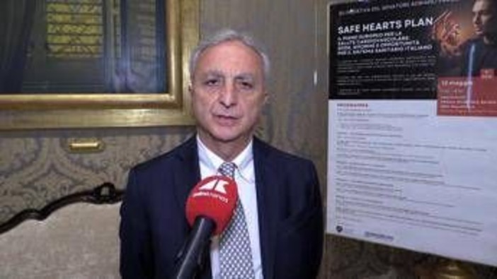 Fumo, rischio cardiovascolare: Festinese (UniCamillus) 'Benefici con nicotina senza combustione' Fumo, rischio cardiovascolare: Festinese (UniCamillus) 'Benefici con nicotina senza combustione'