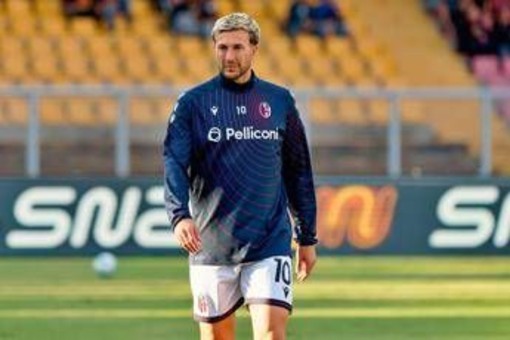 Bernardeschi, lo sfogo: &quot;Mi diedero del gay perché indossai una gonna&quot;