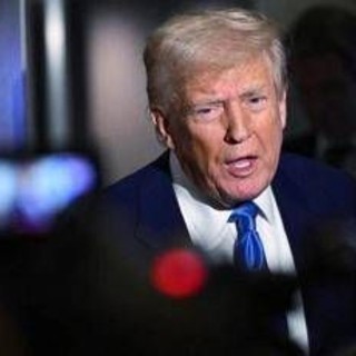 Trump e i primi 100 giorni di mandato: popolarità in calo per il tycoon