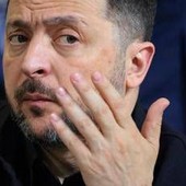 Ucraina, la minaccia di Zelensky: "I cieli della Russia non sono più sicuri". Putin: "Terrorista" Ucraina, la minaccia di Zelensky: "I cieli della Russia non sono più sicuri". Putin: "Terrorista"