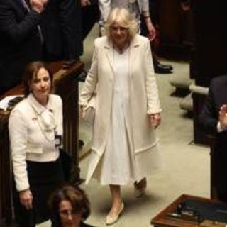 Fiona Clare, la stilista che ha reso 'regina' queen Camilla