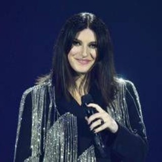 Nuovo look per Laura Pausini: &quot;Chili persi senza punture ma con sacrifici&quot;