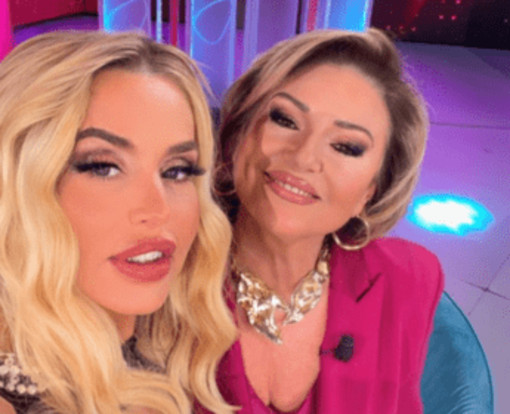 Valeria Marini, il racconto choc della mamma Gianna: "Picchiata e incinta, l'ho salvata io"