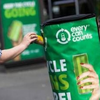 Rifiuti, da nuovo report internazionale 9 persone su 10 chiedono imballaggi davvero circolari Rifiuti, da nuovo report internazionale 9 persone su 10 chiedono imballaggi davvero circolari