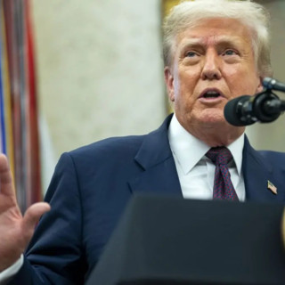 Scattano i dazi, Trump “Miliardi di dollari affluiranno negli Usa”