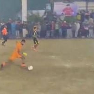 India, il clamoroso gol del portiere come in... 'Holly e Benji'
