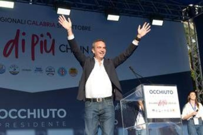 Calabria, Occhiuto trionfa senza ostacoli. Ora il centrodestra guarda a Campania, Veneto e Puglia Calabria, Occhiuto trionfa senza ostacoli. Ora il centrodestra guarda a Campania, Veneto e Puglia
