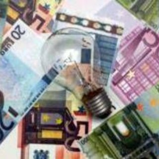 Bollette, bonus da 115 euro: chi lo riceve e quando arriva