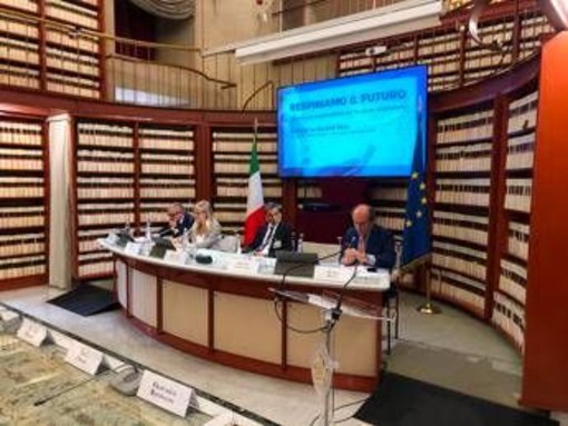 Farmaceutica, Chiesi Italia: "Serve quadro regolatorio stabile per avviare transizione ambientale e industriale" Farmaceutica, Chiesi Italia: "Serve quadro regolatorio stabile per avviare transizione ambientale e industriale"