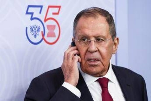 Ucraina, Lavrov: "Russia pronta ad ascoltare nuove proposte per fine guerra" Ucraina, Lavrov: "Russia pronta ad ascoltare nuove proposte per fine guerra"