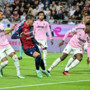 Il Cagliari ferma la Juve sull’1-1, Kolo Muani risponde a Maldini