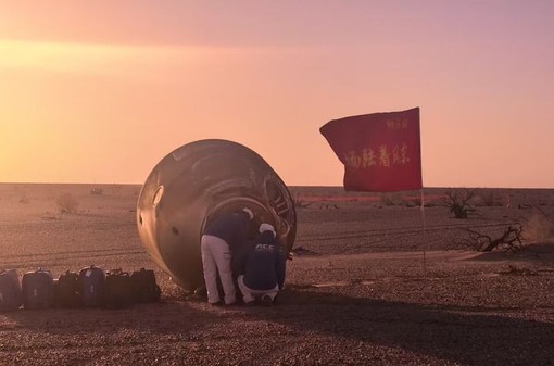 Cina: arrivati a Pechino gli astronauti della Shenzhou-20 Cina: arrivati a Pechino gli astronauti della Shenzhou-20