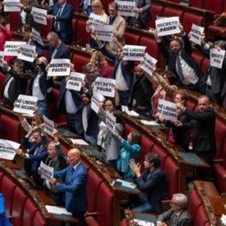Dl sicurezza, via libera della Camera. Protesta opposizioni in Aula: &quot;Decreto paura&quot;