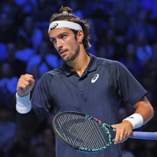 Anche Musetti in semifinale a Vienna, sfiderà Zverev