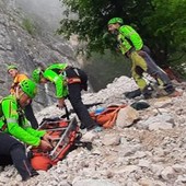 Precipitano per 100 metri sul Pasubio, morti due giovani alpinisti Precipitano per 100 metri sul Pasubio, morti due giovani alpinisti
