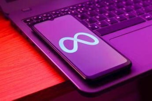 Usa, stangata per Meta: dovrà pagare 567 milioni di dollari per danni piattaforme ai minori Usa, stangata per Meta: dovrà pagare 567 milioni di dollari per danni piattaforme ai minori