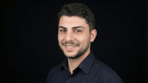 Shadow Ai: 68% dei dipendenti italiani la usa di nascosto, rischio milioni per le pmi