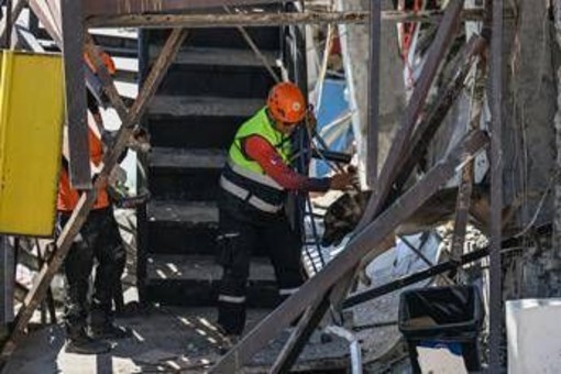 Terremoto nelle Filippine, bilancio vittime sale ad almeno 45 morti Terremoto nelle Filippine, bilancio vittime sale ad almeno 45 morti
