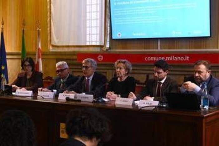 Rifiuti, a Milano le capsule di caffè in alluminio si raccolgono nel sacco giallo