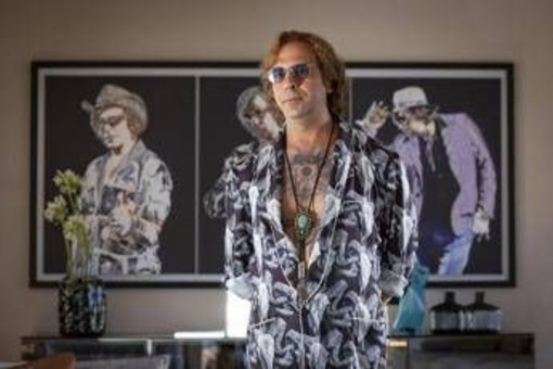 Checco Zalone arriva su Netflix con 'Buen Camino', l'annuncio con un video con tutti i suoi personaggi