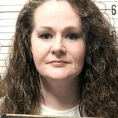 Christa Pike dimessa dall'ospedale dopo le due iniezioni letali fallite: torna in carcere