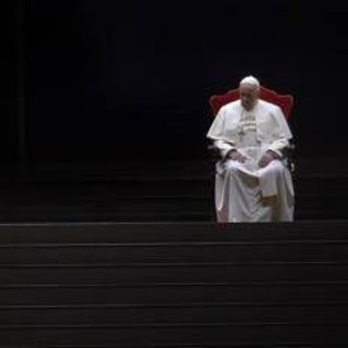 Papa Francesco, la vita e il pontificato nel rogito posto nella bara: &quot;Testimone di umanità&quot;