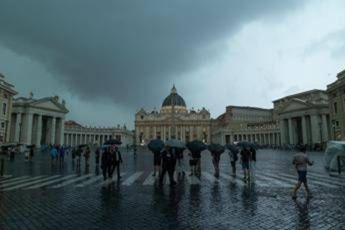 Maltempo, allerta meteo gialla per temporali mercoledì 7 ottobre: le 6 regioni a rischio Maltempo, allerta meteo gialla per temporali mercoledì 7 ottobre: le 6 regioni a rischio