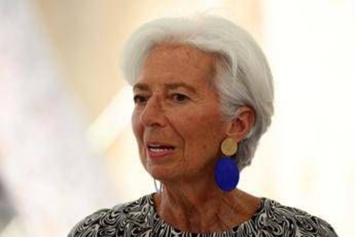 Lagarde a sorpresa visita il mercato di Firenze: &quot;Prezzi del cibo ancora troppo alti&quot;