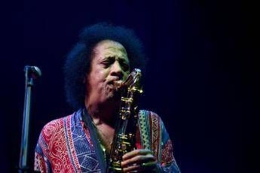 Addio a James Senese, il sassofonista aveva 80 anni Addio a James Senese, il sassofonista aveva 80 anni