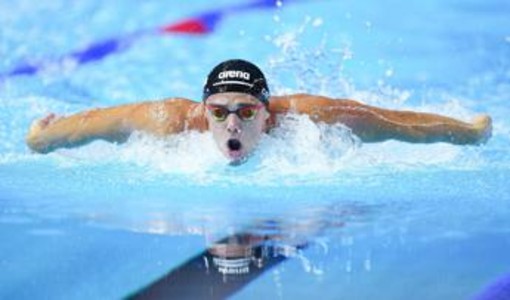 Nuoto, Ceccon oro nei 100 dorso agli Europei in vasca corta Nuoto, Ceccon oro nei 100 dorso agli Europei in vasca corta