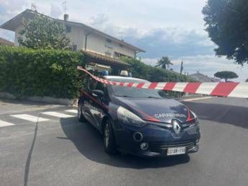 Donna uccisa a Fregene, nuora resta in carcere