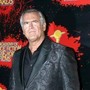 La star di 'La Casa' Bruce Campbell rivela di avere il cancro: "Ma non temete, sono un vecchio figlio di putt..." La star di 'La Casa' Bruce Campbell rivela di avere il cancro: "Ma non temete, sono un vecchio figlio di putt..."