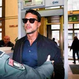 Dal caso Signorini alla serie Netflix: il nuovo regno di Fabrizio Corona Dal caso Signorini alla serie Netflix: il nuovo regno di Fabrizio Corona
