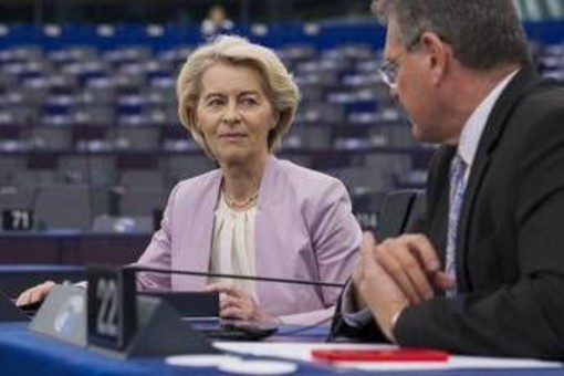 Ue, Sefcovic: &quot;Dazi al 30% proibitivi per scambi commerciali con Usa&quot;