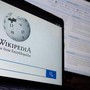 Intelligenza artificiale, fondatore di Wikipedia: "Non è affidabile per scrivere articoli"