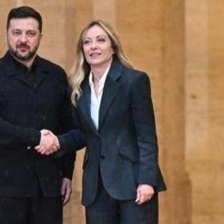 Ucraina, incontro Meloni-Zelensky: "Italia interessata a produzione congiunta droni"