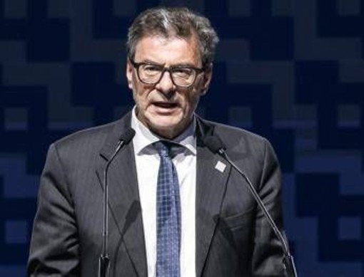 Giorgetti: &quot;Quest'anno non serve nessuna manovra correttiva&quot;