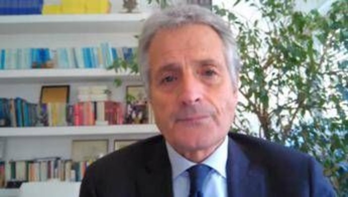 Dai rifiuti alle risorse: la nuova cultura dell'economia circolare secondo De Santoli Dai rifiuti alle risorse: la nuova cultura dell'economia circolare secondo De Santoli