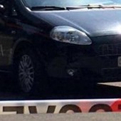 Auto esce di strada e finisce in un fosso a Grosseto: muore un uomo di 34 anni, ferita una bimba Auto esce di strada e finisce in un fosso a Grosseto: muore un uomo di 34 anni, ferita una bimba