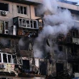 Kiev sotto attacco nella notte, centinaia di droni e missili sulla capitale Kiev sotto attacco nella notte, centinaia di droni e missili sulla capitale