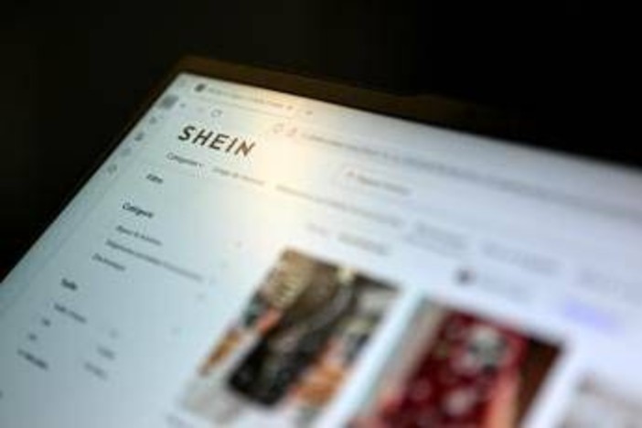 Shein nella bufera in Francia, governo verso sospensione sito dopo il caso bambole