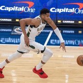 Nba, mercato si accende: Antetokoumpo lascia Milwaukee e va a Miami Nba, mercato si accende: Antetokoumpo lascia Milwaukee e va a Miami